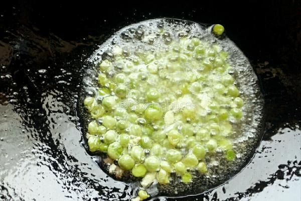 双椒炒饭的做法图解4