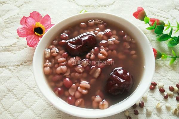 薏米红豆粥的做法图解6