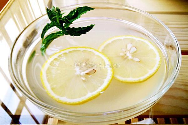 薏米柠檬水