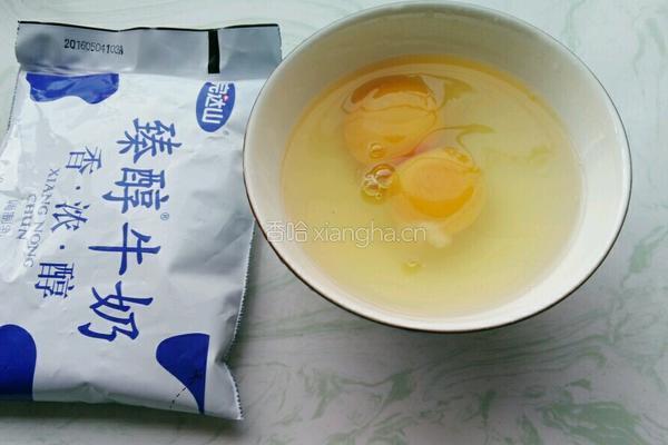 蜂蜜牛奶玉米饼的做法图解2