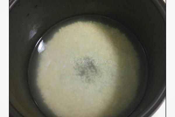 山楂高粱米粥的做法图解4
