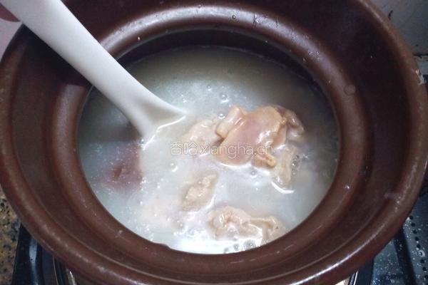 砂锅煲皮蛋瘦肉粥的做法图解5