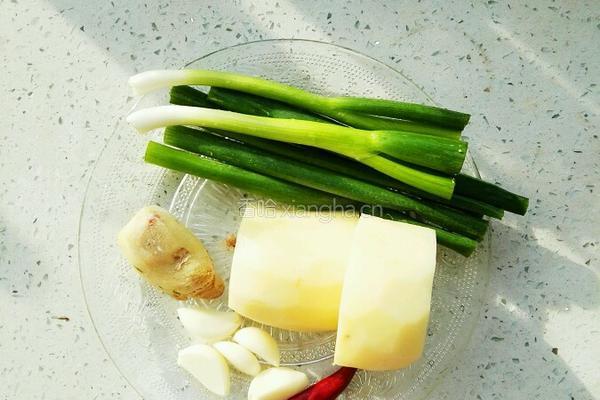 香辣土豆片的做法图解1