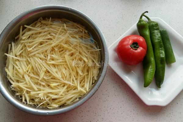 家常土豆丝的做法图解1