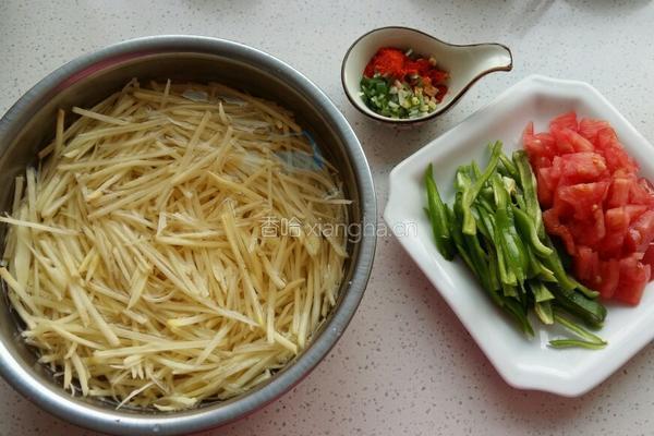 家常土豆丝的做法图解2