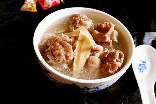 墨鱼排骨汤的做法图解8