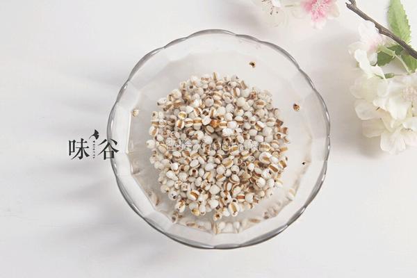 柠檬薏米水的做法图解2