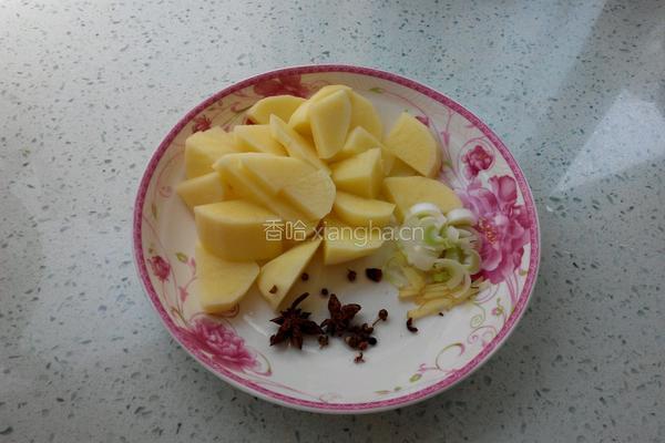 土豆炖鸡腿的做法图解6