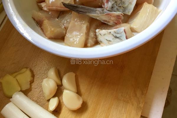 红烧青鱼段的做法图解2