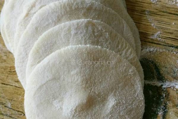 猪肉韭菜汤饺的做法图解8