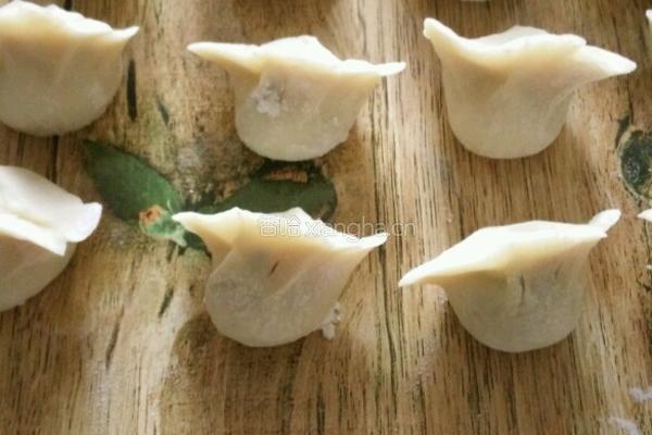 猪肉韭菜汤饺的做法图解9