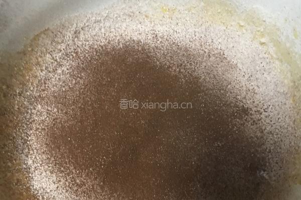 黑巧克力慕斯蛋糕的做法图解2