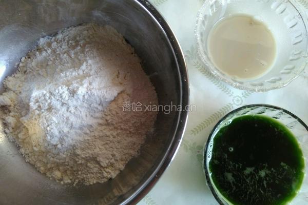 绿玫瑰花卷的做法图解5