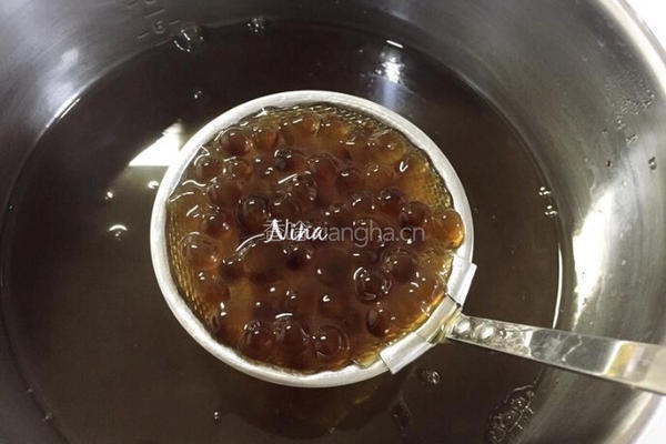 珍珠奶茶的珍珠的做法图解3