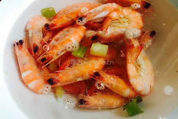 粤式白灼虾的做法图解7