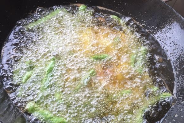 豆角炖排骨的做法图解4