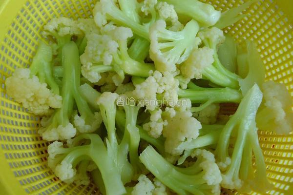 清炒有机花菜的做法图解3