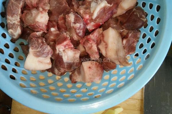 红烧大骨的做法图解1