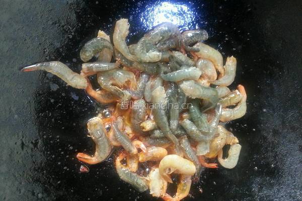 炒河虾的做法图解5