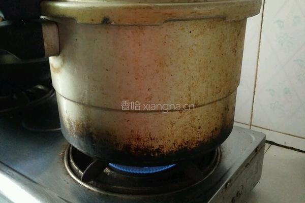 皮蛋黄瓜粥的做法图解5