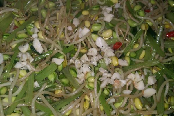 芹菜炒豆芽的做法图解5