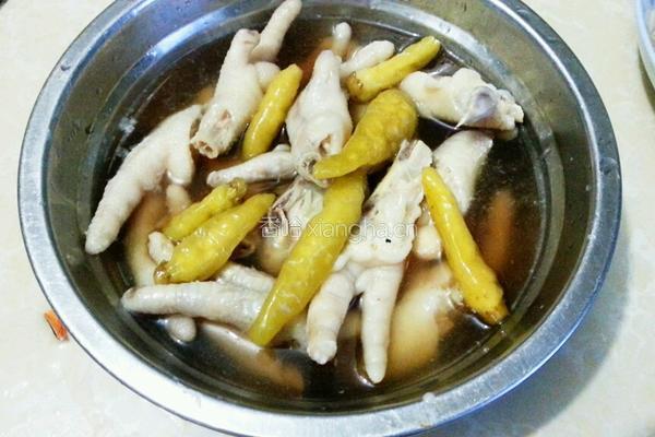 泡椒鸡爪的做法图解7