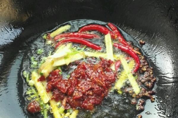 川味土豆烧排骨的做法图解7