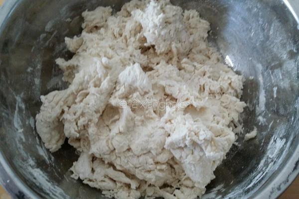 韭菜鸡蛋馅麦穗包子的做法图解3