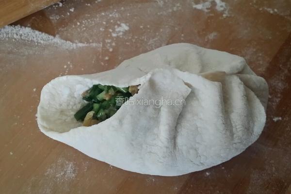 韭菜鸡蛋馅麦穗包子的做法图解13
