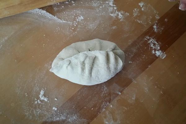韭菜鸡蛋馅麦穗包子的做法图解14