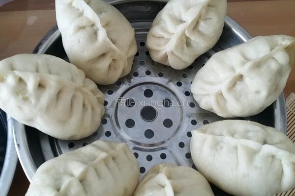 韭菜鸡蛋馅麦穗包子的做法图解17
