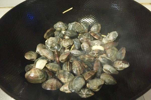 炒花蛤的做法图解4