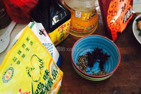 地锅鸡的做法图解2