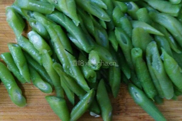西红柿炒豆角的做法图解3