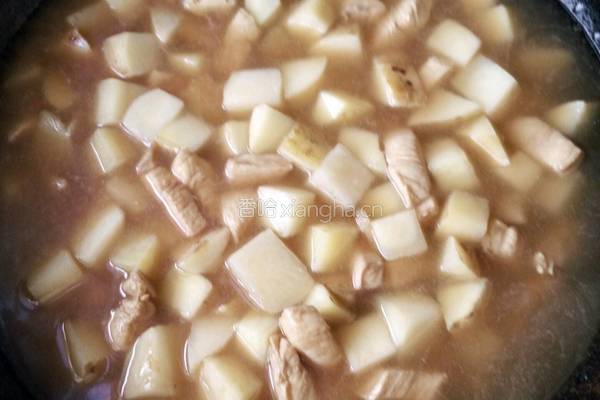 鸡块炖土豆的做法图解14