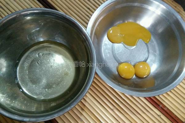 戚風蛋糕的做法图解2
