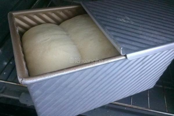 高级奶香土司面包的做法图解9