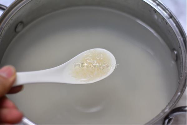 香菇玉米粥的做法图解2