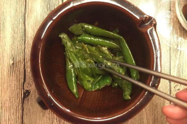 擂辣椒皮蛋的做法图解7