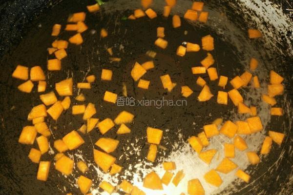 蛋黄炒米饭的做法图解2