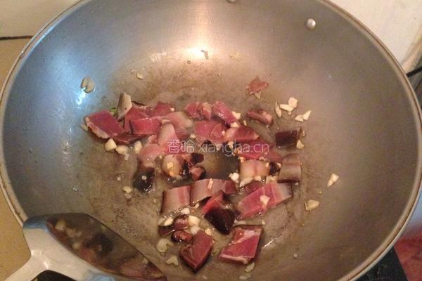青椒炒腊肉的做法图解4