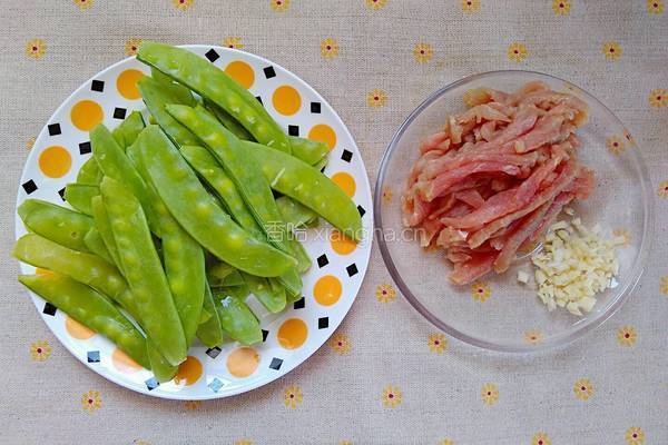扁豆炒肉丝的做法图解2