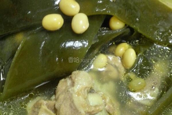 黄豆海带排骨汤的做法图解4