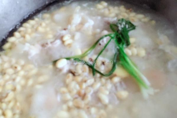 猪脚炖黄豆的做法图解5
