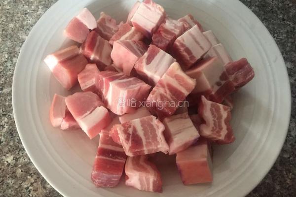 毛家红烧肉的做法图解1