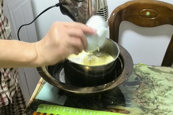 法式全蛋海绵蛋糕的做法图解4