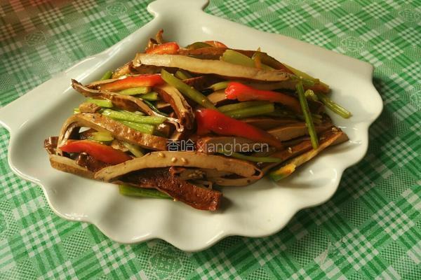 芹菜凉拌豆干的做法图解6