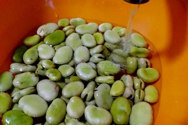 油炸蚕豆的做法图解4