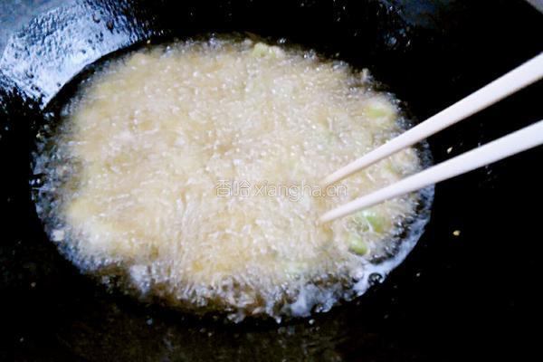 油炸蚕豆的做法图解9