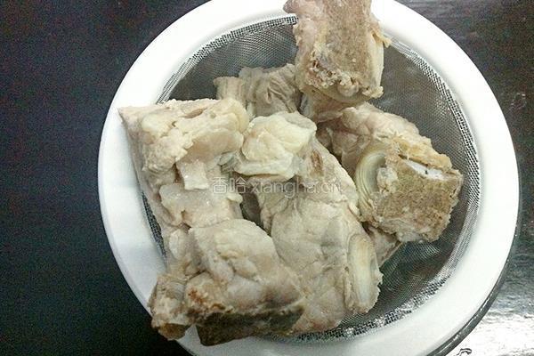 淮山排骨汤的做法图解4